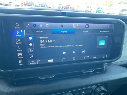 Used 2025 Jeep Wrangler Sport S image 16