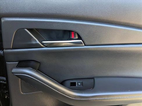 Used 2025 MAZDA CX-30 AWD 2.5 S w/ Preferred Package image 23