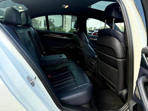 Used 2019 BMW 530e w/ M Sport Package RWD image 31