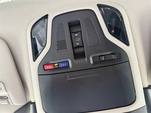 Used 2023 Subaru Outback Limited image 24