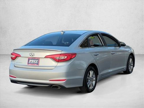 Used 2015 Hyundai Sonata SE image 5