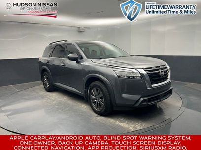 Used 2022 Nissan Pathfinder SV