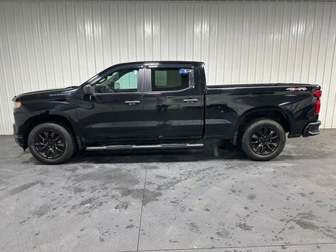 Used 2019 Chevrolet Silverado 1500 Custom image 4