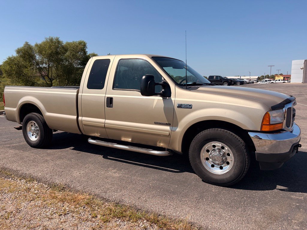Used 2001 Ford F350 XLT RWD image 3