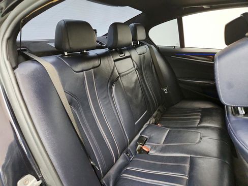 Used 2019 BMW 530i 530i w/ M Sport Package image 29