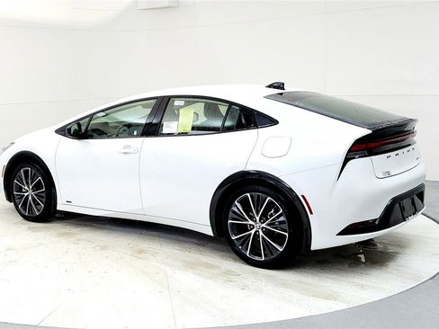 New 2026 Toyota Prius XLE image 4