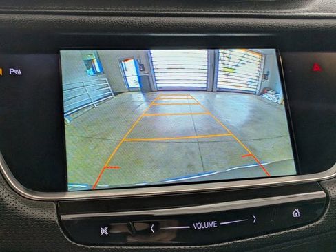 Used 2017 Cadillac XT5 Premium Luxury image 10