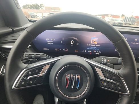 Used 2025 Buick Enclave Preferred image 14