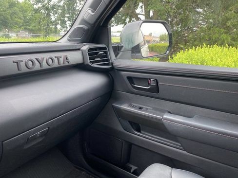 Used 2024 Toyota Sequoia TRD Pro AWD/4WD image 28