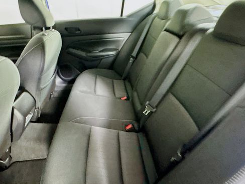 Used 2025 Nissan Altima 2.5 SV FWD image 26