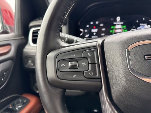 Used 2023 GMC Yukon XL Denali Ultimate image 19