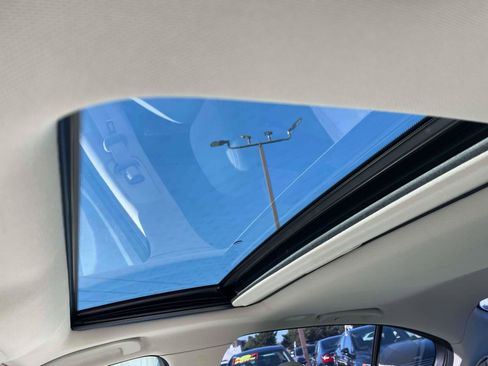 Used 2015 INFINITI Q50 Premium w/ Navigation Package image 8