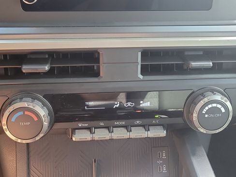 Certified 2024 Toyota Tacoma SR5 image 24