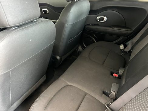 Used 2019 Kia Soul + FWD image 13