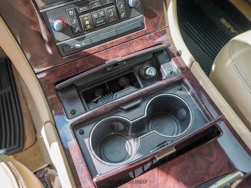 Used 2009 Cadillac Escalade AWD image 41