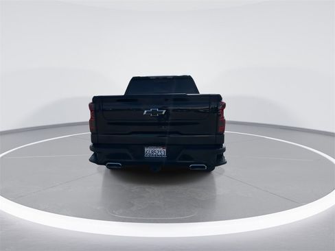 Used 2022 Chevrolet Silverado 1500 High Country w/ Technology Package image 12