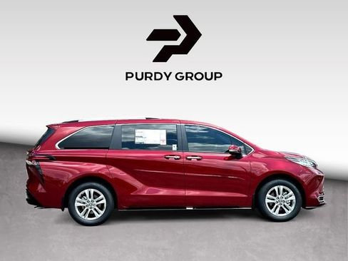 New 2026 Toyota Sienna Limited FWD image 9