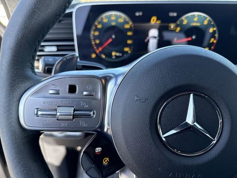Used 2023 Mercedes-Benz GLE 53 AMG 4MATIC image 25