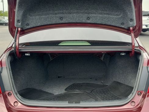 Used 2017 Honda Accord EX image 10