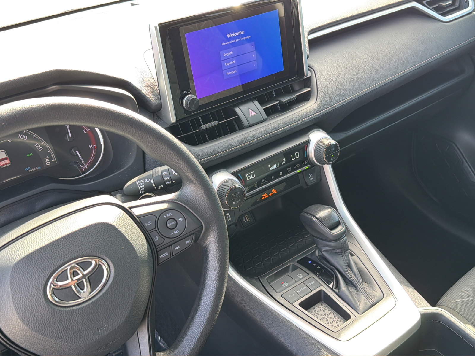 Used 2023 Toyota RAV4 XLE w/ Convenience Package FWD image 21