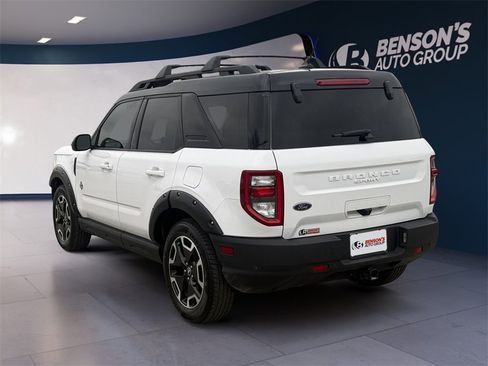 Used 2023 Ford Bronco Sport Outer Banks w/ Tech Package image 3