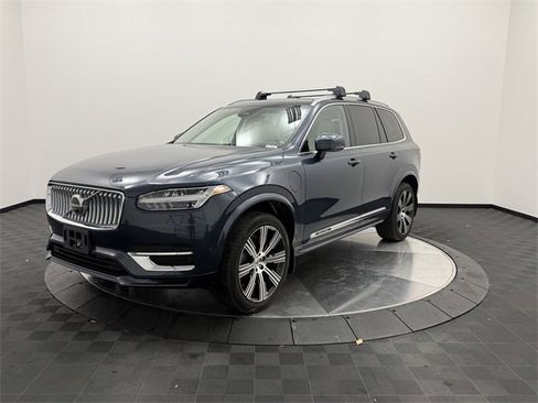 Certified 2024 Volvo XC90 T8 Ultimate w/ Protection Package Premier image 3
