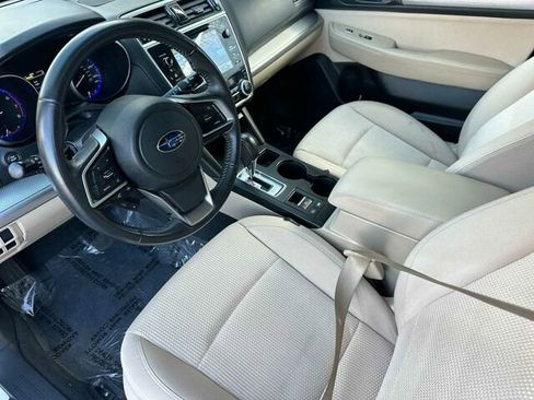 Used 2018 Subaru Outback 2.5i Premium image 10