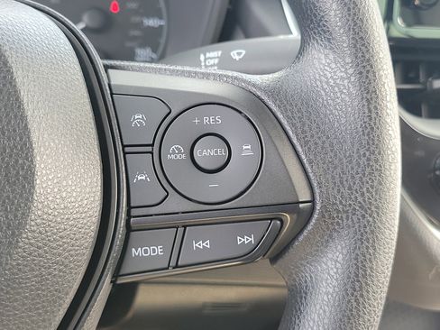 Used 2024 Toyota Corolla LE image 28