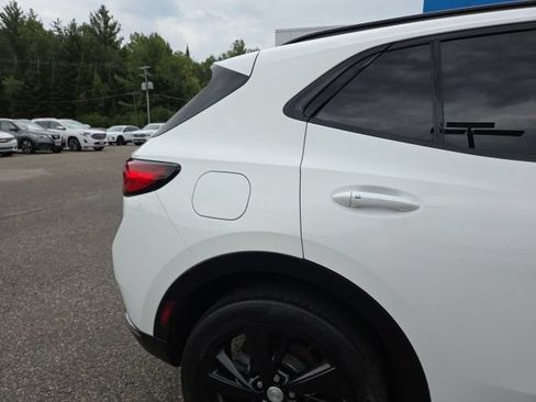 Used 2021 Buick Envision Essence w/ Sport Touring Package AWD/4WD image 13