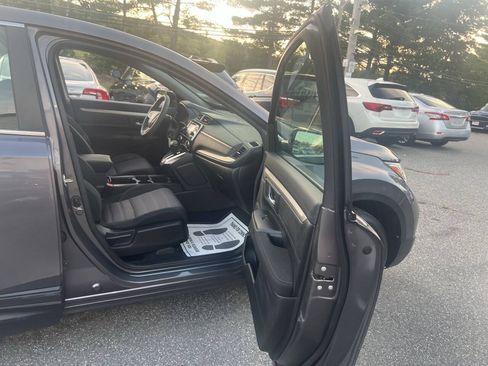Used 2018 Honda CR-V LX image 11