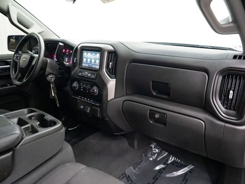 Used 2020 Chevrolet Silverado 1500 Custom w/ Custom Value Package AWD/4WD image 26
