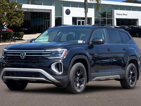 New 2025 Volkswagen Atlas Peak Edition SE AWD/4WD image 8