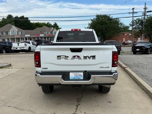 Used 2026 RAM 2500 Tradesman w/ Chrome Appearance Group AWD/4WD image 7