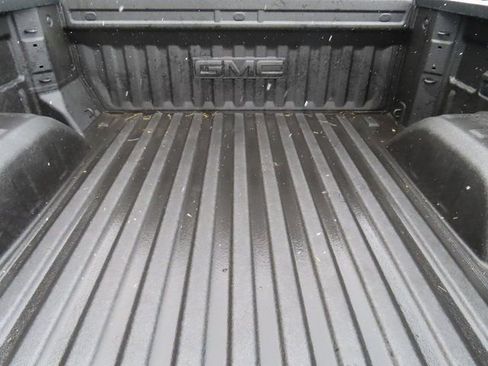 New 2026 GMC Sierra 1500 SLE w/ X31 Off-Road Package image 11