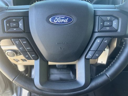 Used 2019 Ford F150 XLT w/ Equipment Group 302A Luxury AWD/4WD image 9