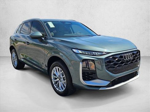 New 2026 Audi Q3 quattro 2.0T AWD/4WD image 7