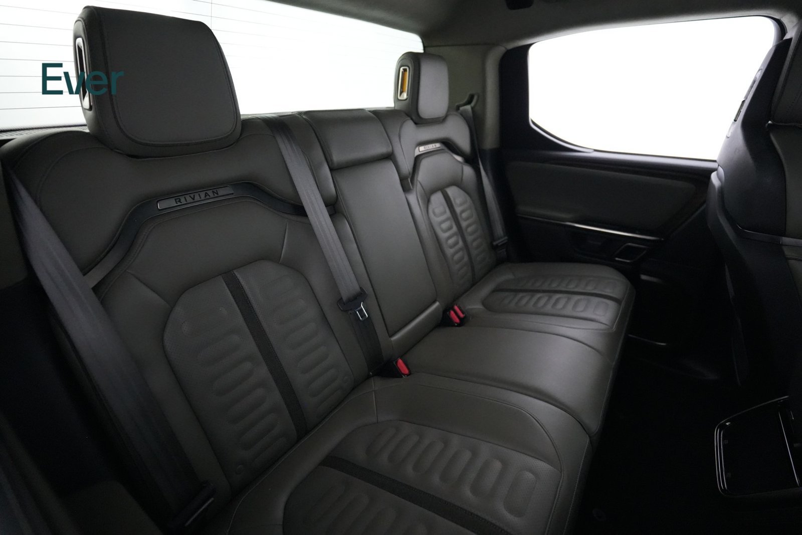 Used 2022 Rivian R1T Adventure AWD/4WD image 5
