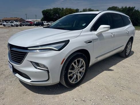 Used 2024 Buick Enclave Premium FWD image 1