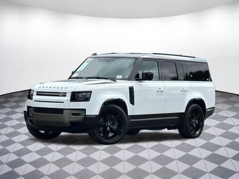 Certified 2024 Land Rover Defender 130 X-Dynamic SE AWD/4WD image 30