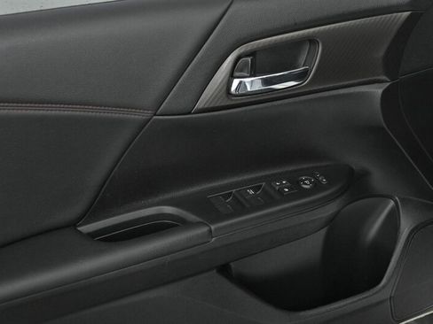 Used 2017 Honda Accord Sport Special Edition image 15