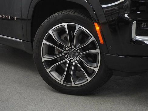 Certified 2024 Jeep Grand Wagoneer Series III w/ Rear-Seat Entertainment Group AWD/4WD image 4
