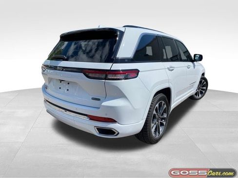 Certified 2022 Jeep Grand Cherokee Overland AWD/4WD image 3