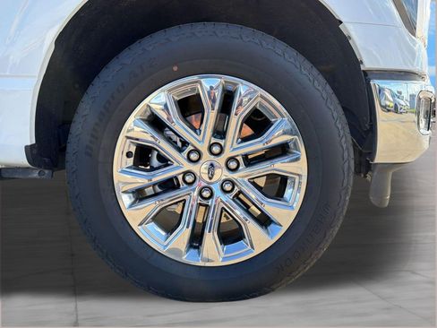 Used 2024 Ford F150 Lariat w/ Tow/Haul Package AWD/4WD image 11