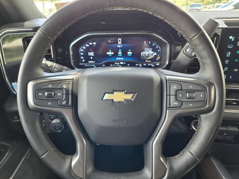 Certified 2025 Chevrolet Silverado 3500 High Country w/ High Country Premium Package AWD/4WD image 11