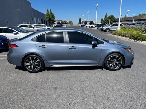 Used 2021 Toyota Corolla SE w/ SE Premium Package FWD image 4