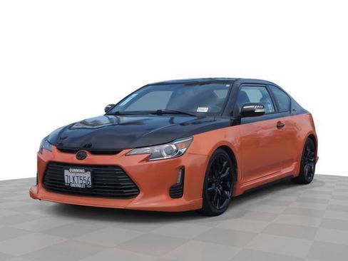Used 2015 Scion tC FWD image 1