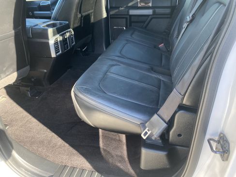 Used 2015 Ford F150 Platinum w/ Equipment Group 701A Luxury image 8