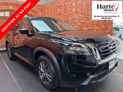 Used 2024 Nissan Pathfinder S