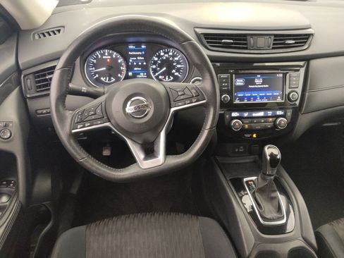 Used 2019 Nissan Rogue SV FWD image 22