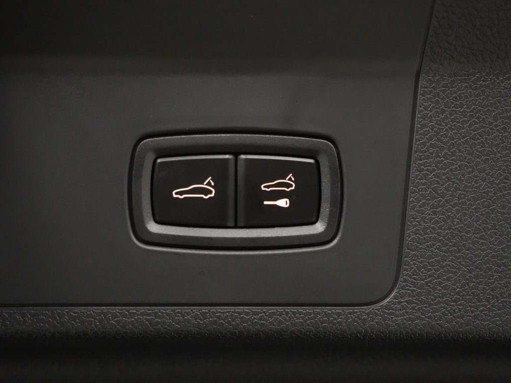 Used 2026 Porsche Panamera 4 AWD/4WD image 14